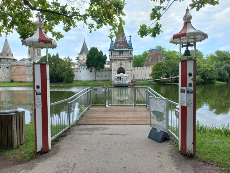 Porträt: Franzensburg